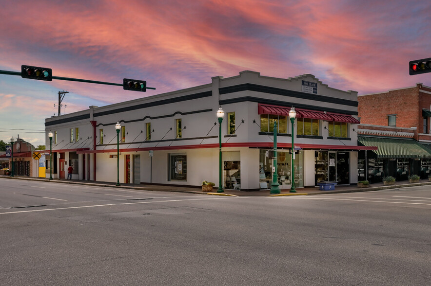 Primary Photo Of 336 N Main St, Conroe Loft Creative Space For Lease