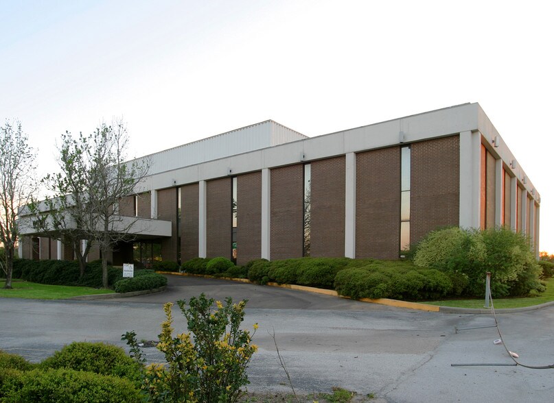 More Photos Of 9333 Bryant St, Houston Office For Lease