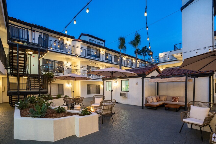 More Photos Of 1318 N Mansfield Ave, Los Angeles Apartments For Sale