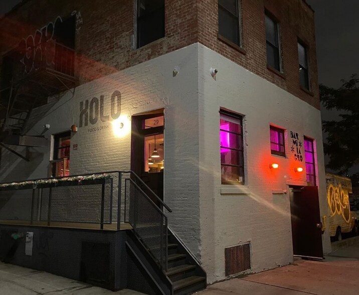 Primary Photo Of 21-29 Dunham Pl, Brooklyn Storefront Retail Office For Lease