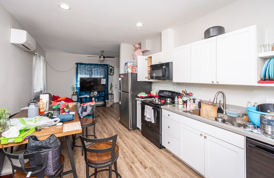 More Photos Of 4224 Mary Ave, Olivehurst Apartments For Sale