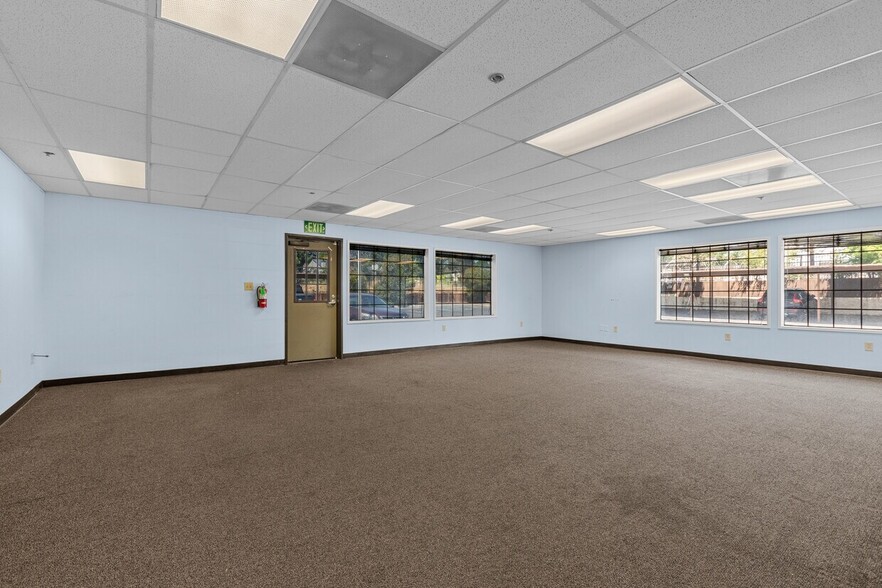 More Photos Of 8421 Auburn Blvd, Citrus Heights Office For Lease