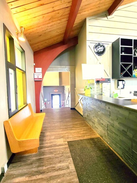 More Photos Of 394 Alfred St, Corunna Restaurant For Sale