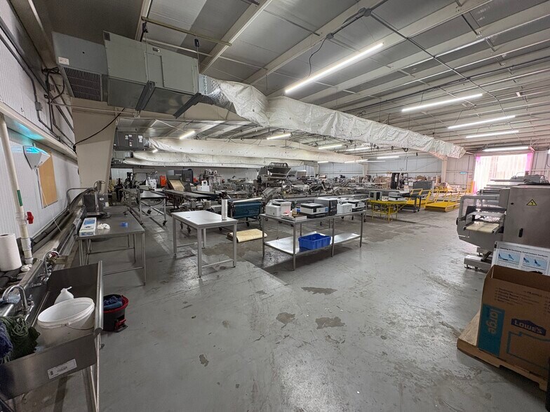 More Photos Of 11375 US-701 Hwy, Elizabethtown Refrigeration Cold Storage For Sale