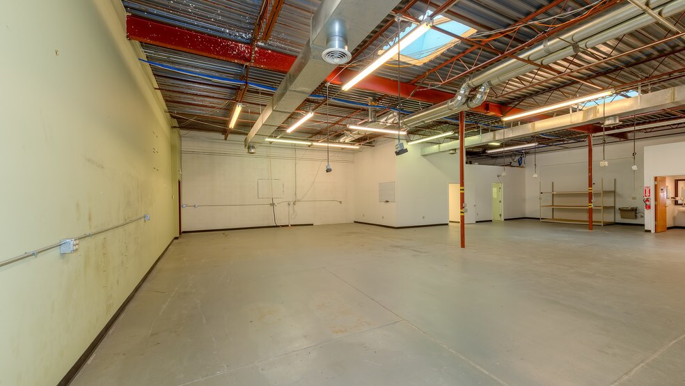 More Photos Of 530 Compton St, Broomfield Flex For Lease