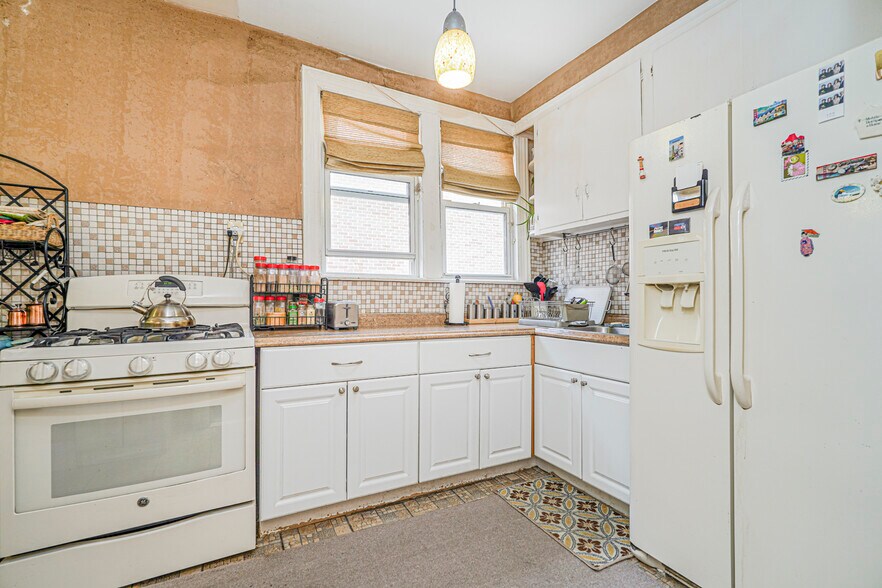 More Photos Of 237 Bay Ridge Pky, Brooklyn Apartments For Sale