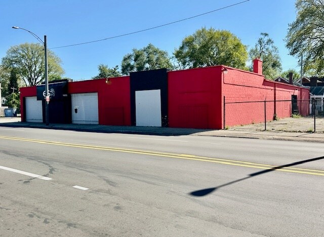 More Photos Of 14333-14347 Fenkell St, Detroit Freestanding For Lease