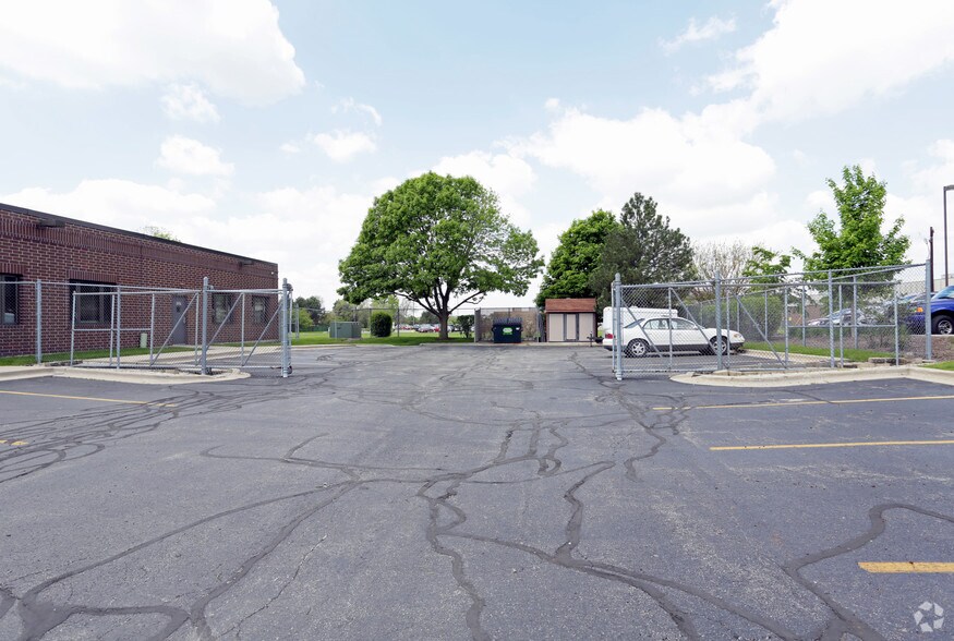 More Photos Of 1879-1887 High Grove Ln, Naperville Medical For Lease