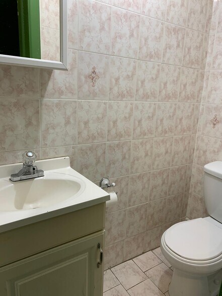 More Photos Of 391 CENTRAL Ave, Jersey City Apartments For Lease