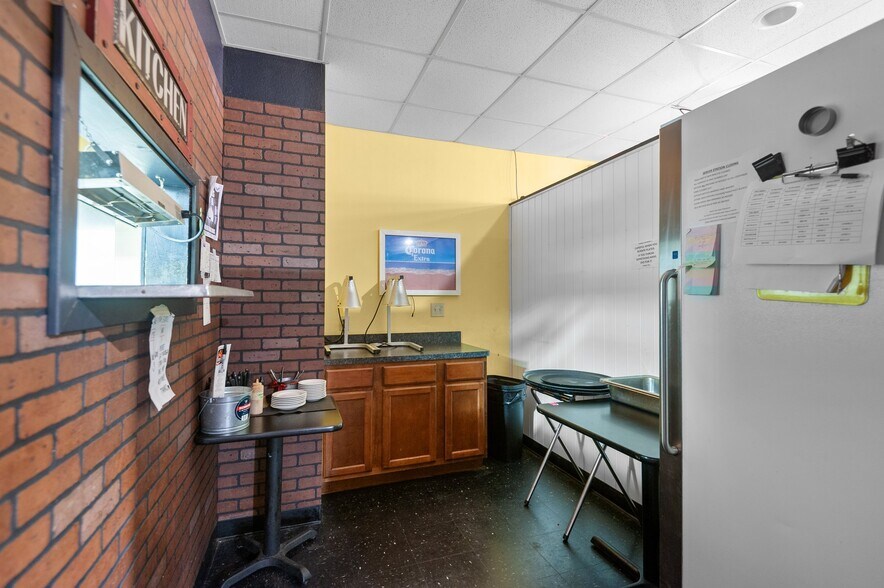 More Photos Of 102 Berry St, Hertford Restaurant For Sale