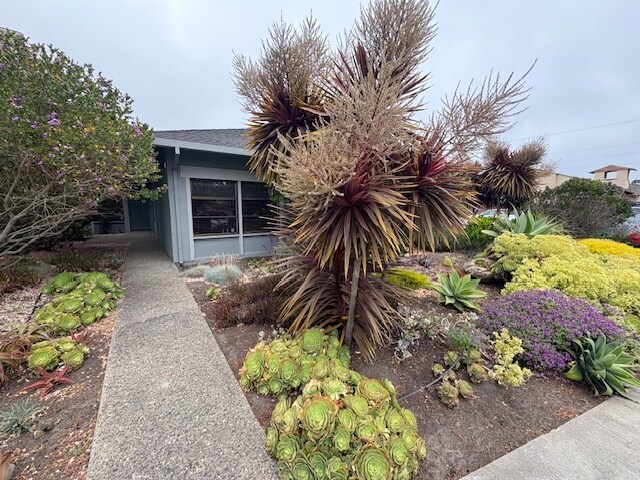 More Photos Of 470 Camino El Estero, Monterey Office For Lease