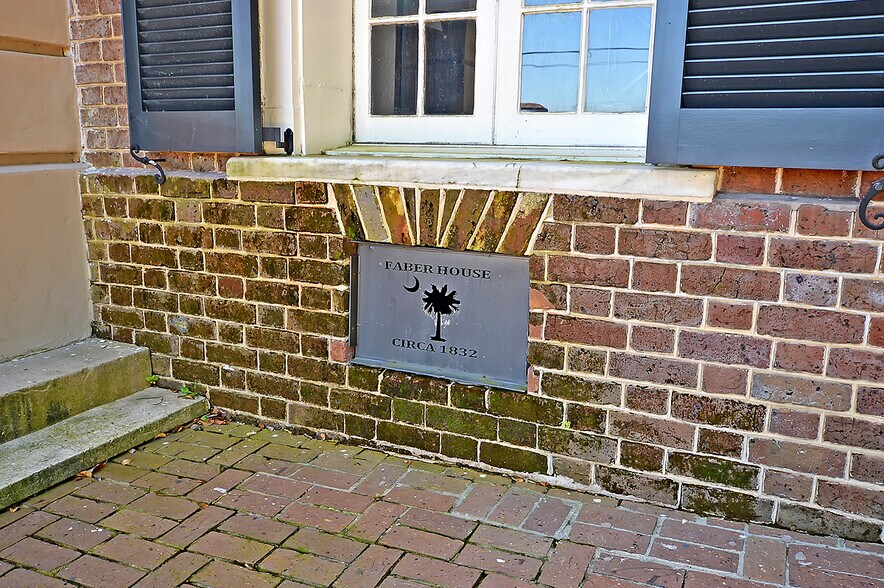 More Photos Of 635 E Bay St, Charleston Office Residential For Lease