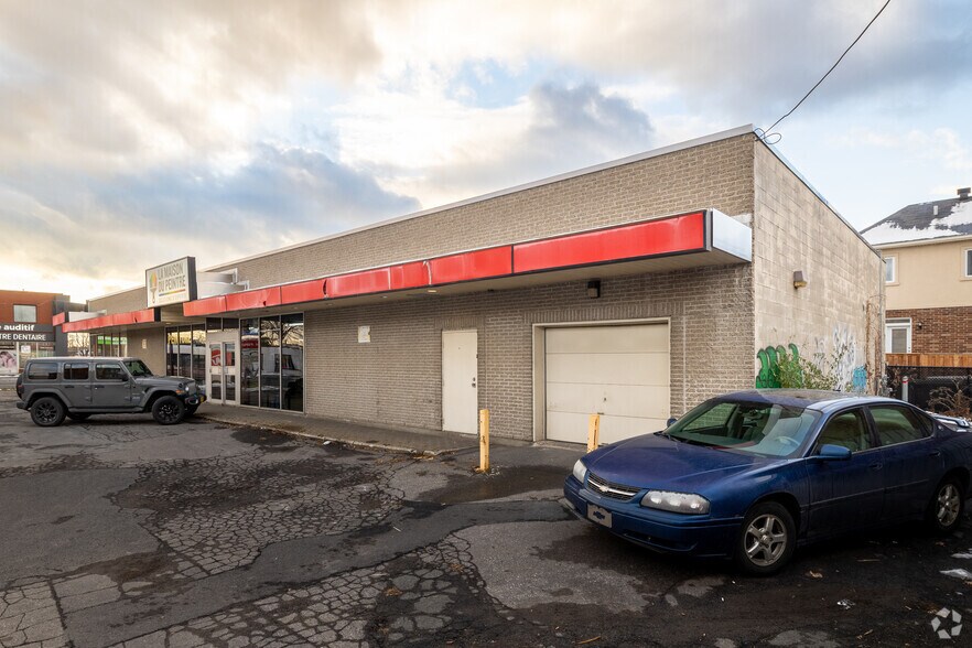 More Photos Of 2203 Ch De Chambly, Longueuil Storefront For Sale