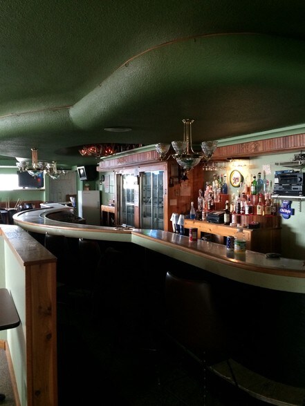 More Photos Of 130 Washington Ave, Iron River Freestanding For Sale