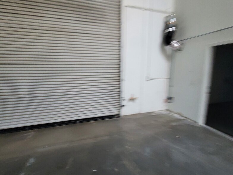 More Photos Of 800 S Rochester Ave, Ontario Warehouse For Lease