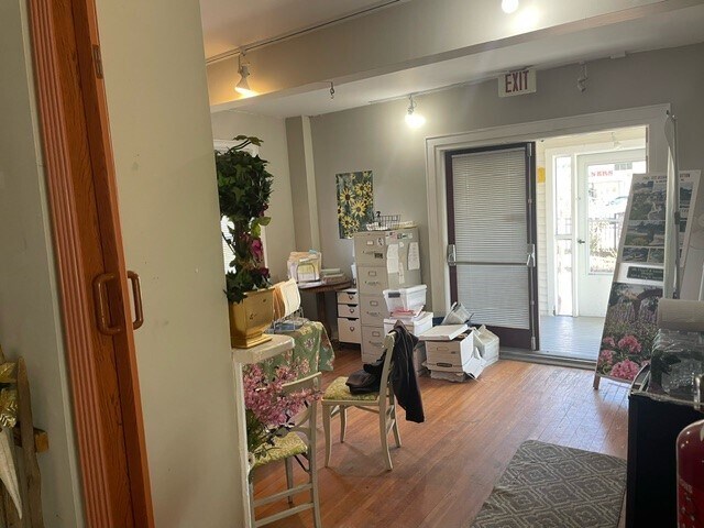 More Photos Of 229 N Main St, Sayville Storefront For Sale