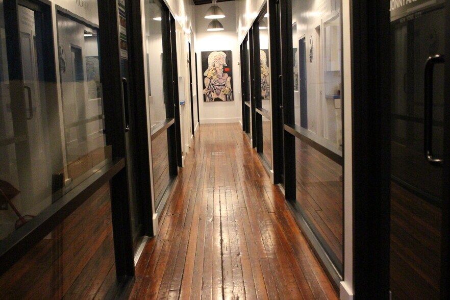 More Photos Of 75 Clinton St, Staten Island Loft Creative Space For Sale