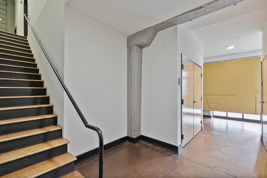 More Photos Of 601 Stockton St, Richmond Apartments For Sale
