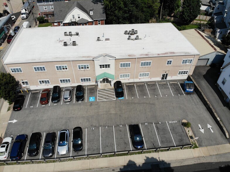 More Photos Of 815 Greenwood Ave, Jenkintown Medical For Sale