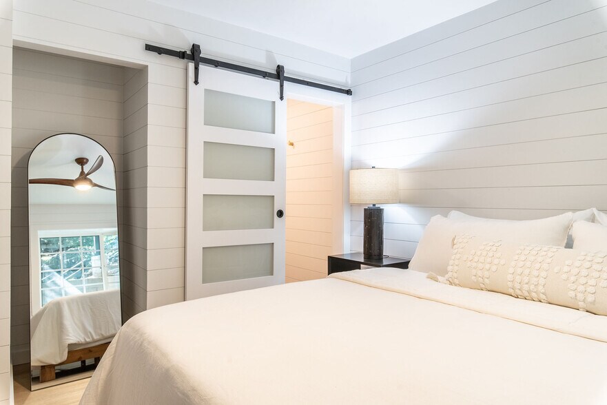 More Photos Of 306 Loch Leven Rd, Lake Arrowhead Hotel For Sale