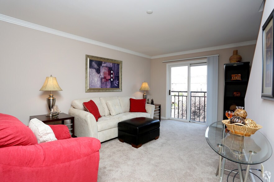 More Photos Of 657 S 3rd St, Louisville Apartments For Lease