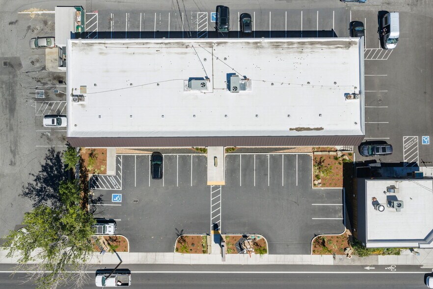 More Photos Of 354 NE Greenwood Ave, Bend Office Residential For Sale