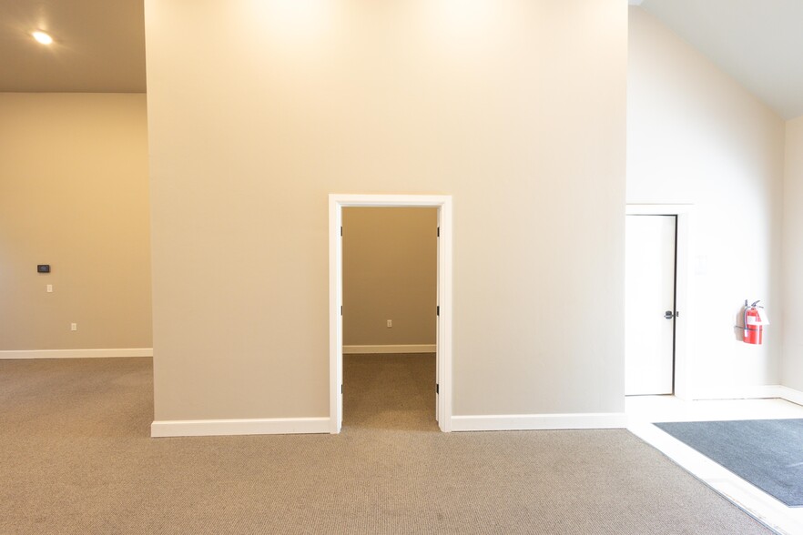 More Photos Of 2901 Fairfax Dr, Edmond Medical For Lease