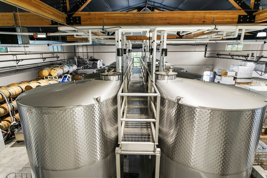 More Photos Of 40620 Calle Contento, Temecula Winery Vineyard For Sale