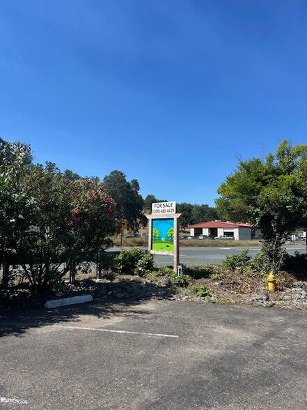 More Photos Of 14 Saint Andrews Rd, Valley Springs Hotel For Sale