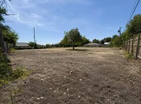 More Photos Of 16300 Summit Dr, Austin Specialty For Lease