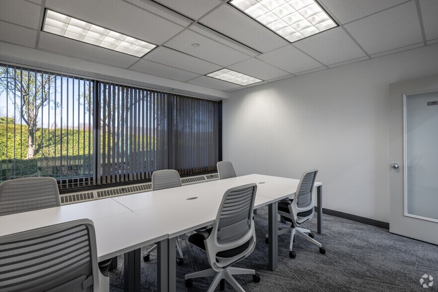 More Photos Of 53 Frontage Rd, Hampton Coworking Space