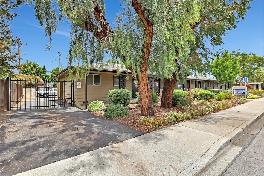 More Photos Of 1961 Pruneridge Ave, Santa Clara Medical For Lease