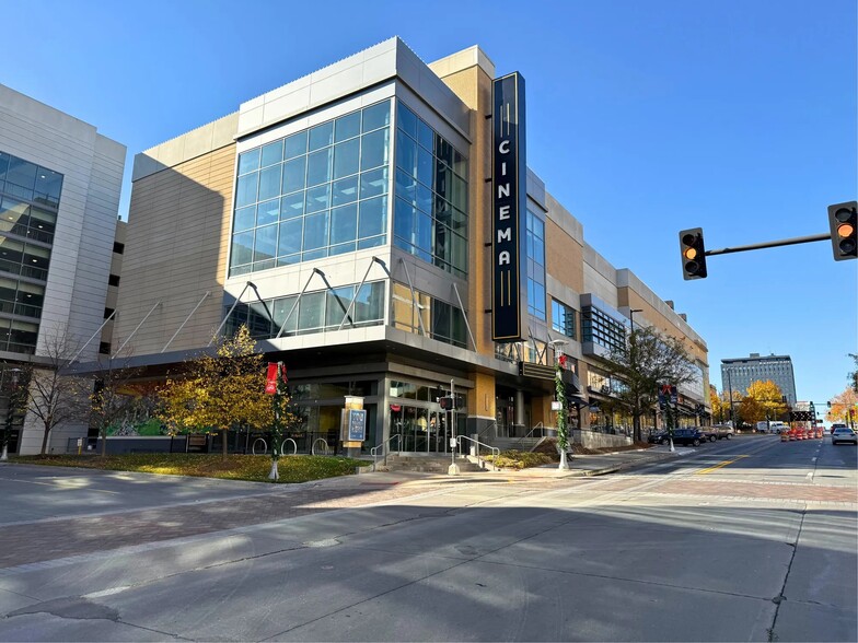 More Photos Of 3201 Farnam St, Omaha General Retail For Lease