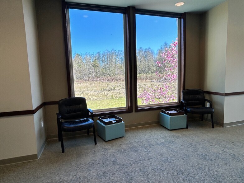 More Photos Of 463 Tremont St W, Port Orchard Medical For Lease