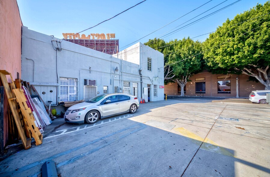 More Photos Of 8881-8883 W Pico Blvd, Los Angeles Storefront Retail Office For Sale