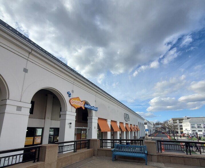 More Photos Of 8000 Cooper Ave, Glendale Unknown For Lease