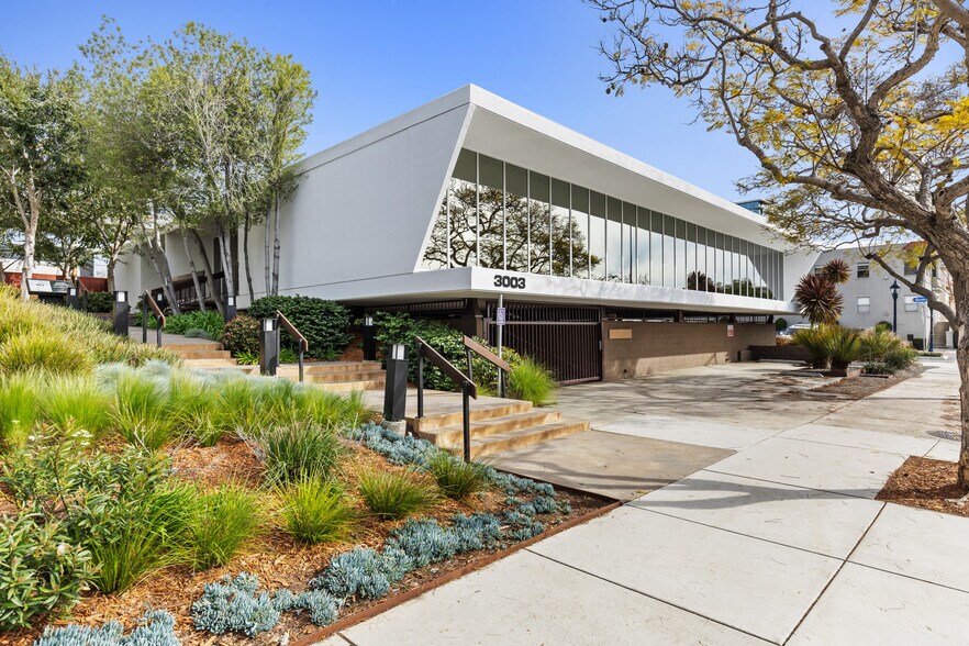 More Photos Of 3003 4th Ave, San Diego Medical For Lease