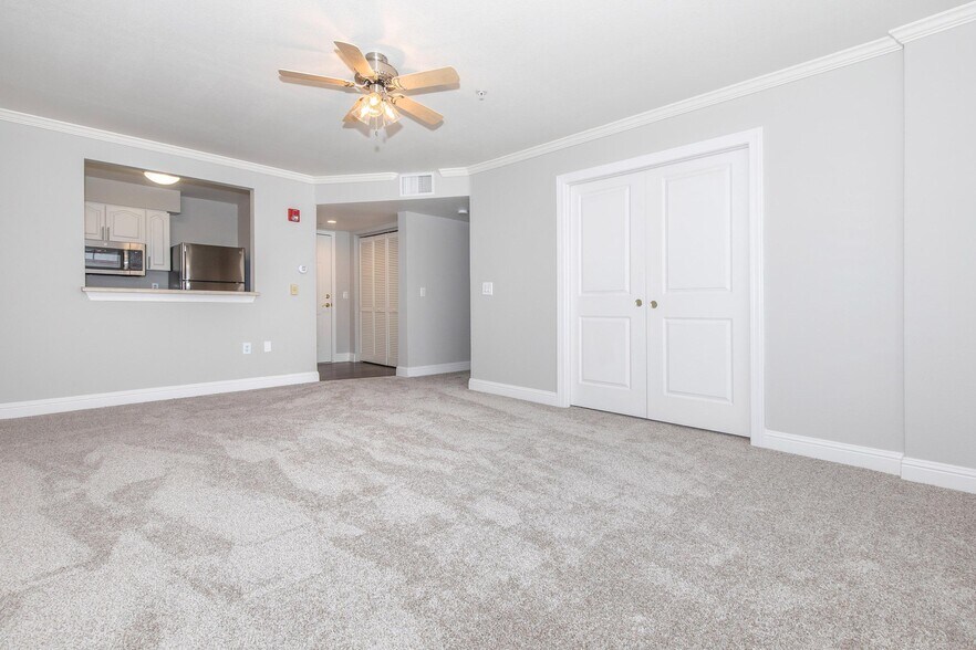 More Photos Of 1027 Washington Ave, Golden Apartments For Lease