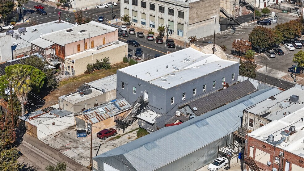 More Photos Of 631-637 I St, Los Banos Apartments For Sale