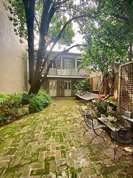 More Photos Of 410 Dauphine St, New Orleans Apartments For Sale