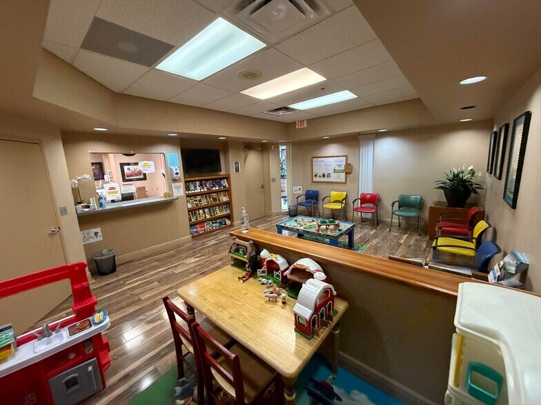 More Photos Of 13005 Southern Blvd, Loxahatchee Medical For Sale