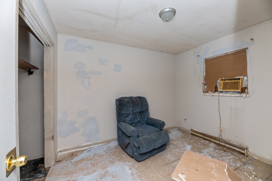 More Photos Of 3211 Spruill Ave, North Charleston Apartments For Sale