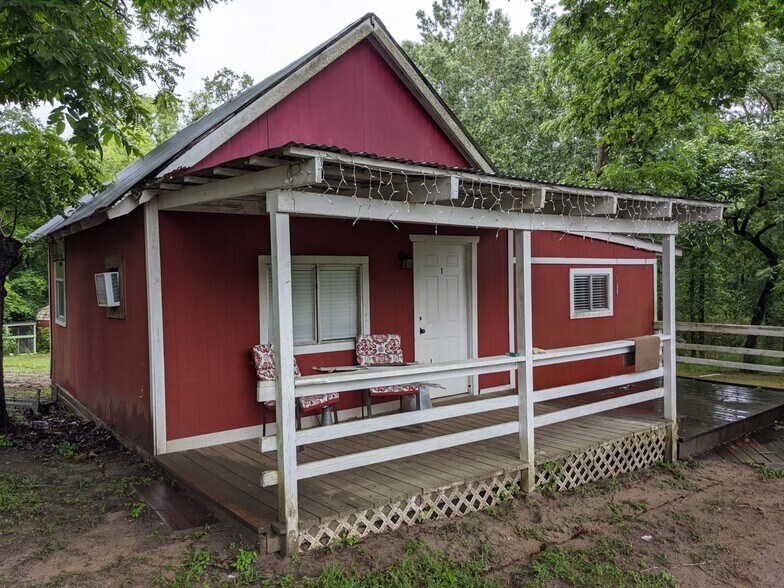 More Photos Of 1948 County Rd, Goodrich Specialty For Sale