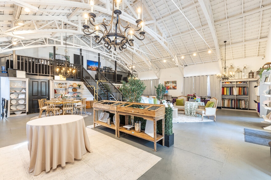 More Photos Of 115 Main St, Saint Helena Freestanding For Sale
