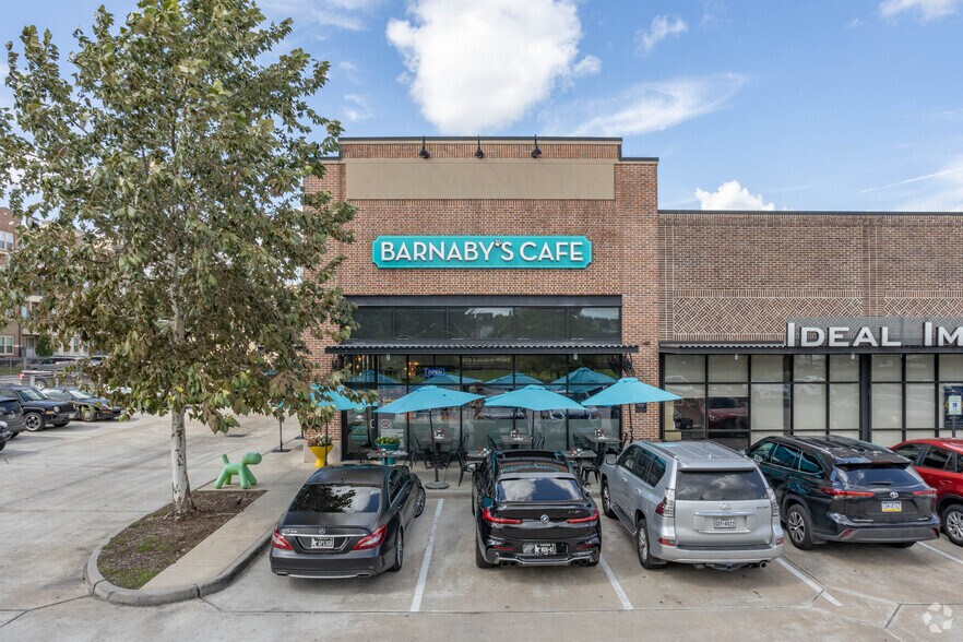 More Photos Of 207 Heights Blvd, Houston Unknown For Lease