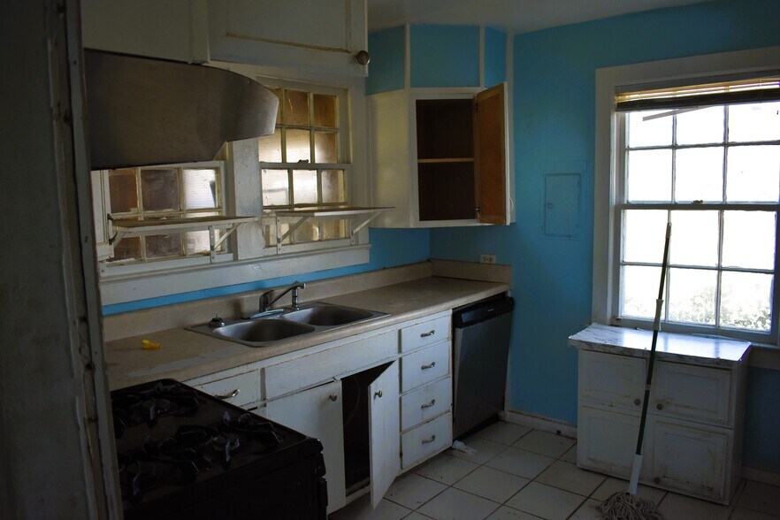 More Photos Of 7050 Mobile Hwy, Montgomery Industrial For Sale