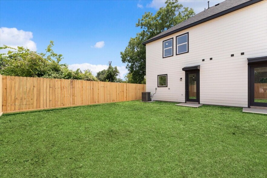 More Photos Of 9119 Henrietta Street #A & B, Houston Multifamily For Sale