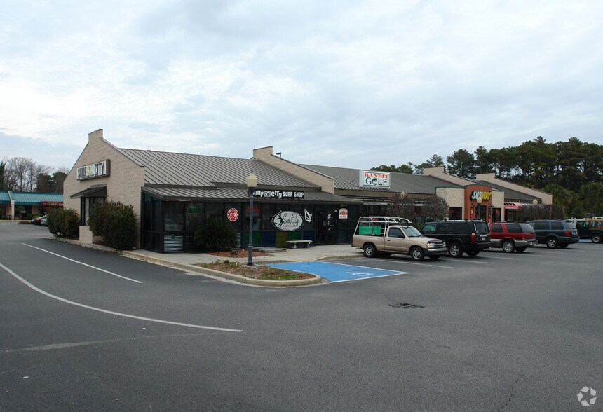 More Photos Of 3300 Highway 17 Business South, North Myrtle Beach General Retail For Lease