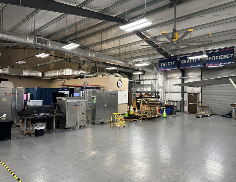 More Photos Of 6903 Fm 359 Rd, Fulshear Manufacturing For Lease