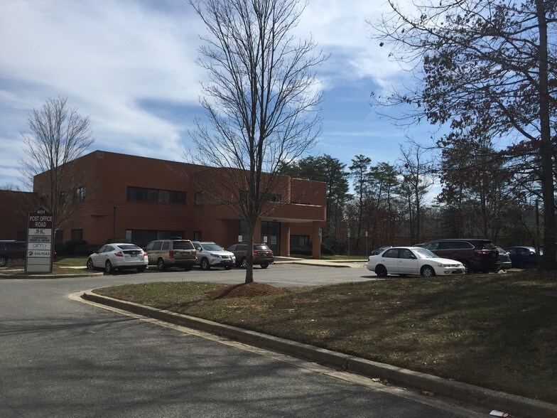 More Photos Of 401 Post Office Rd, Waldorf Office For Lease